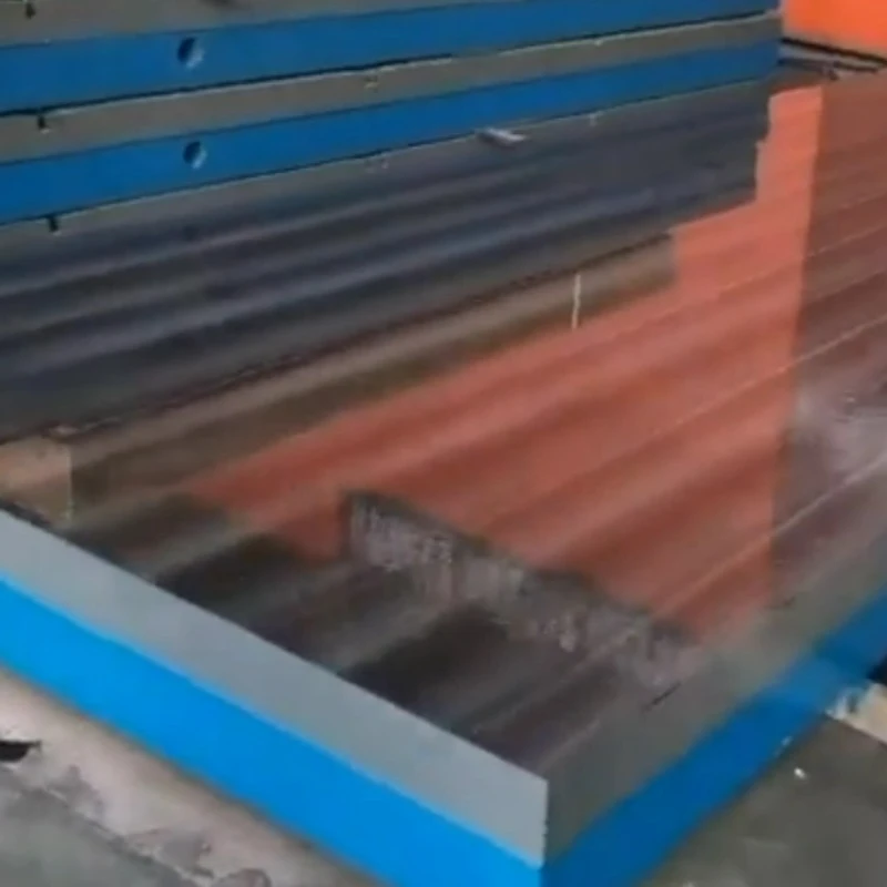 De 2 meter troch 6 meter Cast Iron Scraping en Lapporm Platfoarm wachtet op ferstjoering